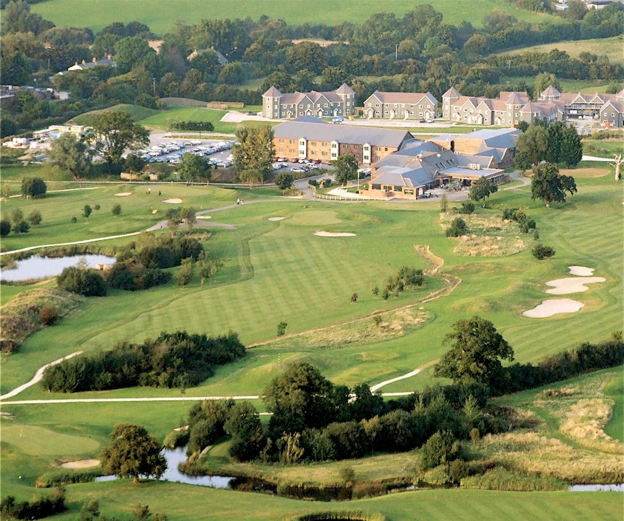 The Wiltshire Hotel, Golf And Leisure Resort Σουίντον Εξωτερικό φωτογραφία