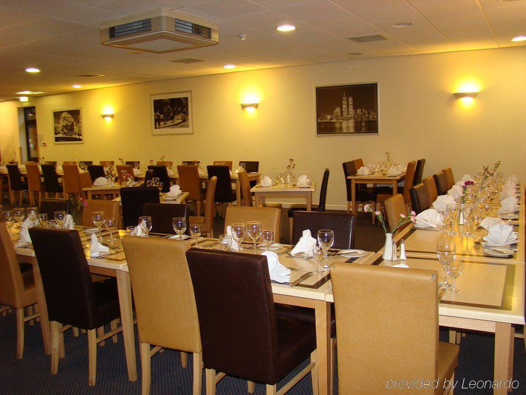The Wiltshire Hotel, Golf And Leisure Resort Σουίντον Εξωτερικό φωτογραφία